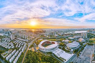 药厂体育主管：我相信阿隆索会留队，球队明年会有非常好的前景